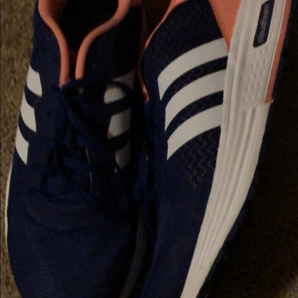 Adidas shoes - Picture 4 of 5